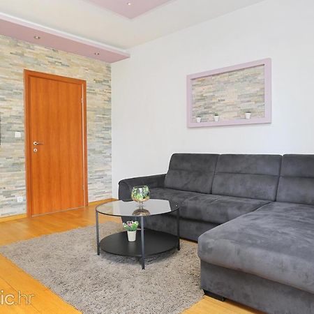 Deluxe Apartment Bagaric Trogir Buitenkant foto