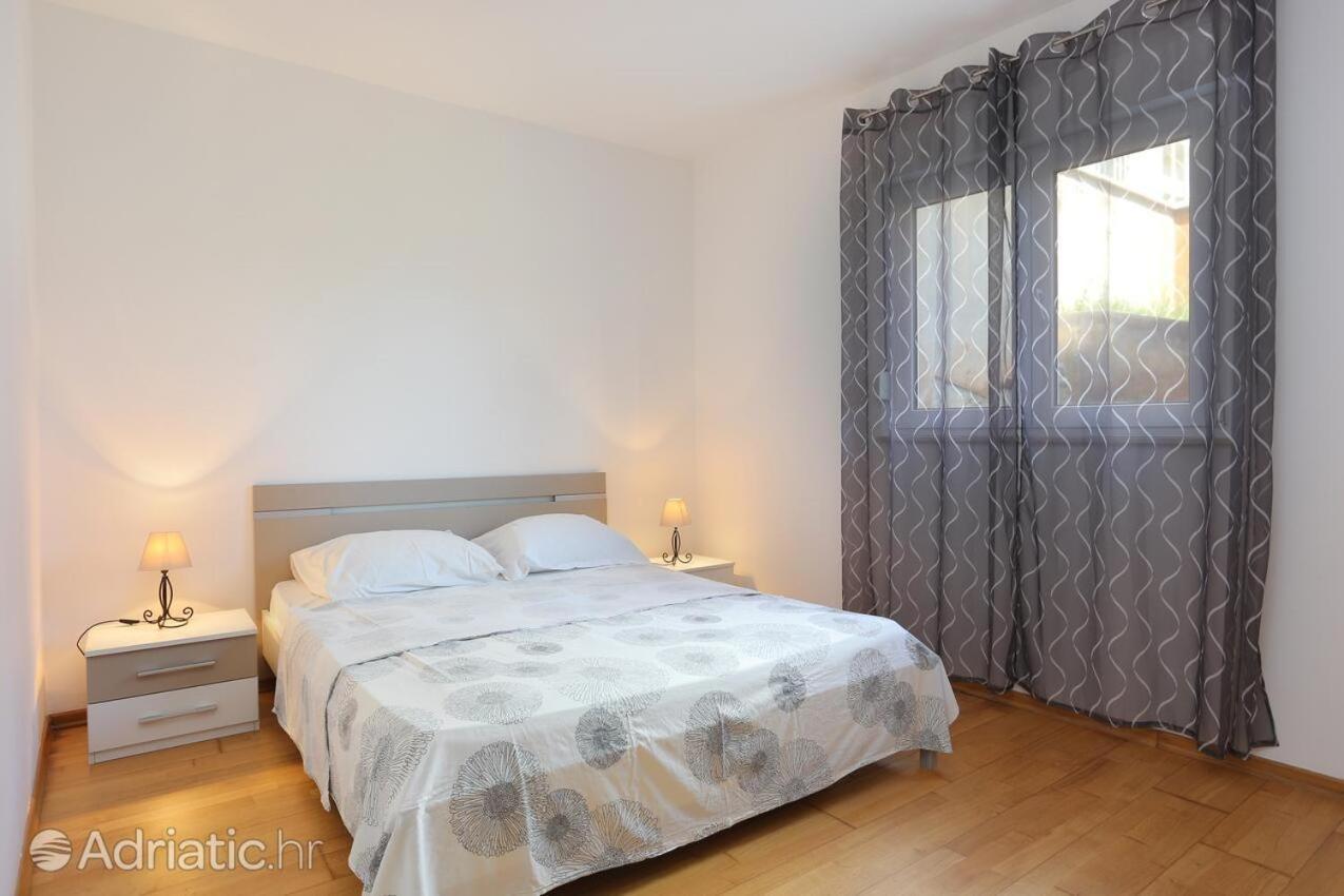 Deluxe Apartment Bagaric Trogir Buitenkant foto