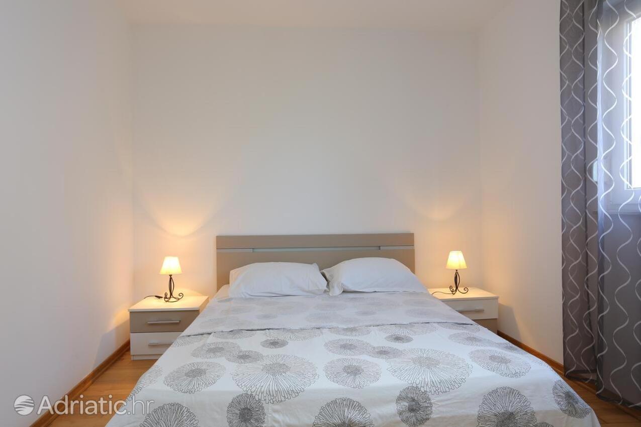 Deluxe Apartment Bagaric Trogir Buitenkant foto