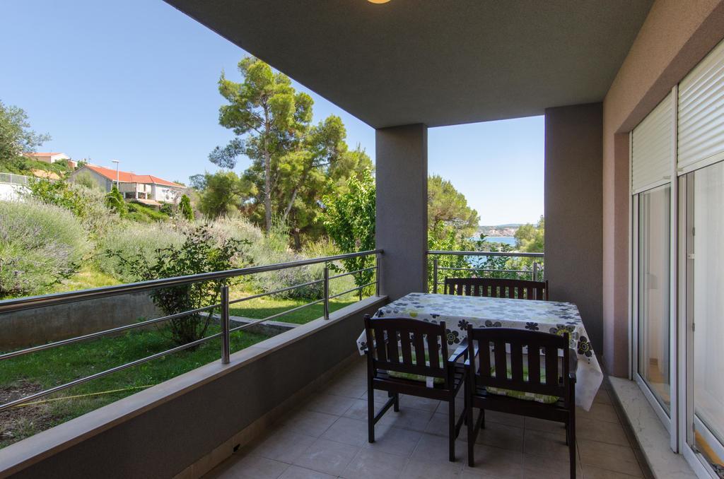 Deluxe Apartment Bagaric Trogir Kamer foto