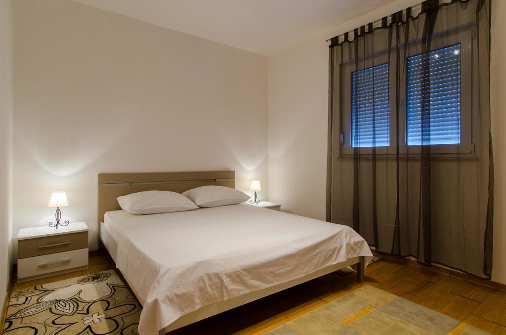 Deluxe Apartment Bagaric Trogir Kamer foto
